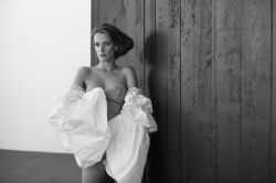 WHITE WEDDING